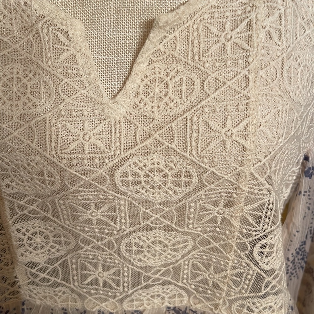 Top - Picture 3 of 5